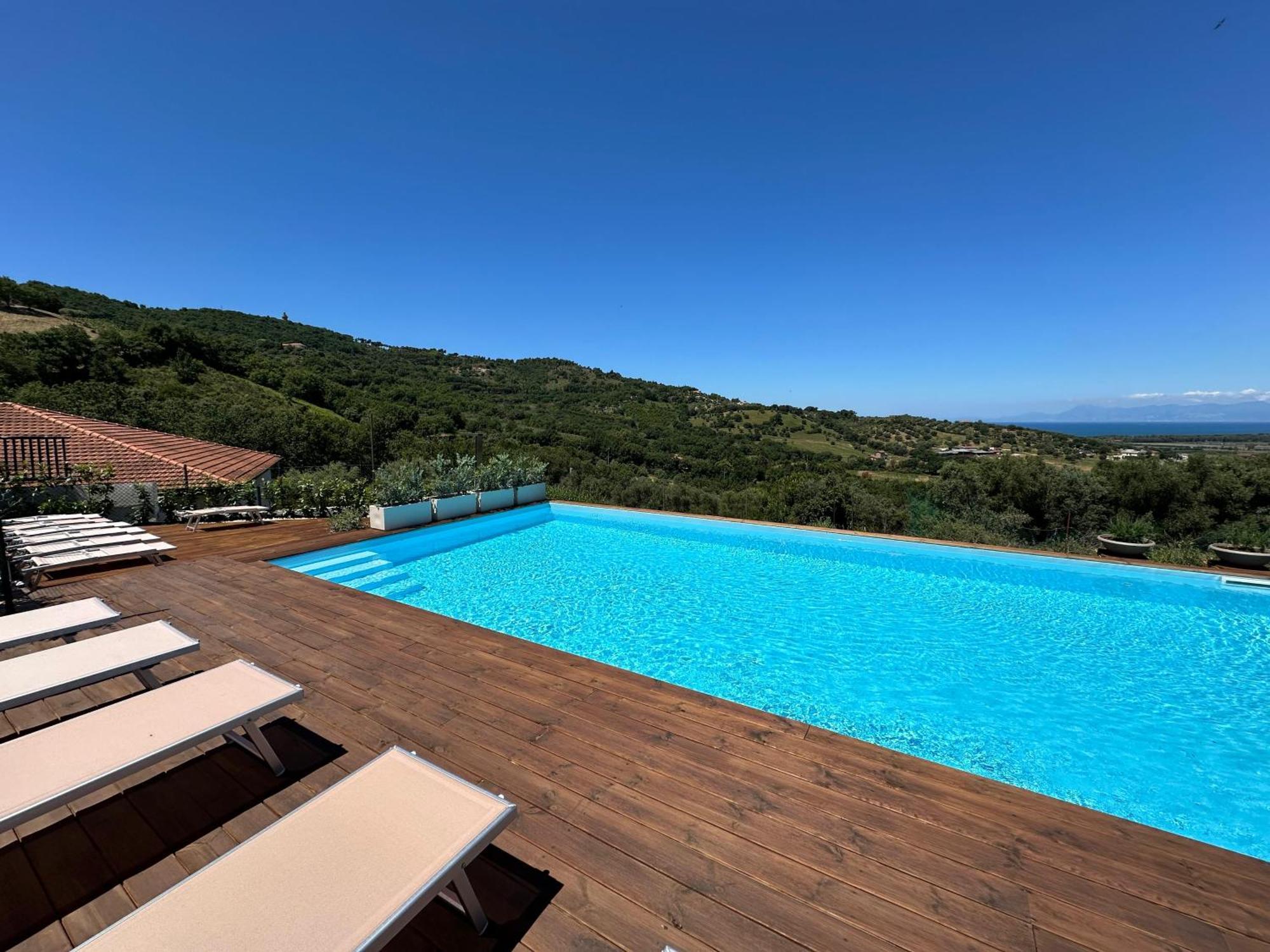 Il Poggio Del Cilento Country House อากรอโปลี ภายนอก รูปภาพ
